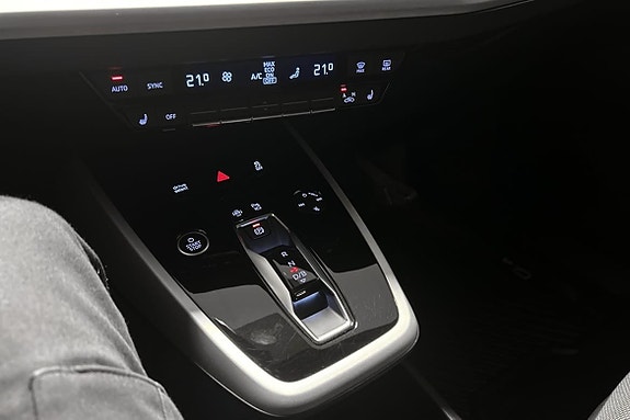 Audi Q4 e-tron 16 of 18