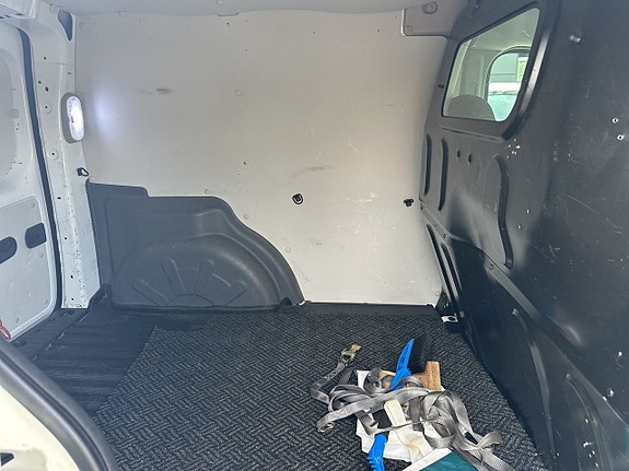 Renault Kangoo Express 13 of 15