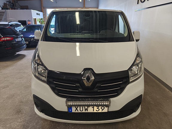 Renault Trafic 2 of 5
