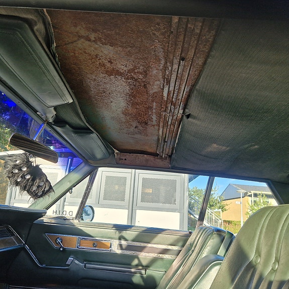 Chrysler Imperial 6 of 7