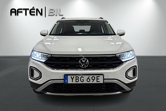 Volkswagen T-Roc 3 of 21