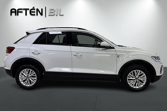 Volkswagen T-Roc 6 of 21