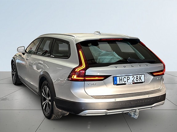Volvo V90 Cross Country 5 of 5