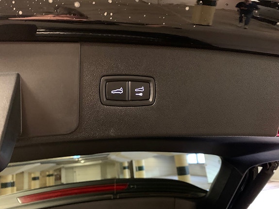 Porsche Cayenne 19 of 19