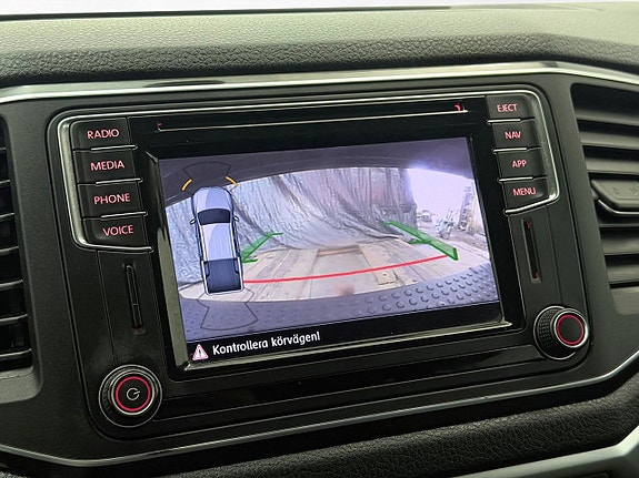 Volkswagen Amarok 25 of 30