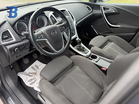 Opel Astra 6 of 14