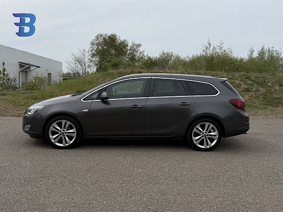 Opel Astra 4 of 5