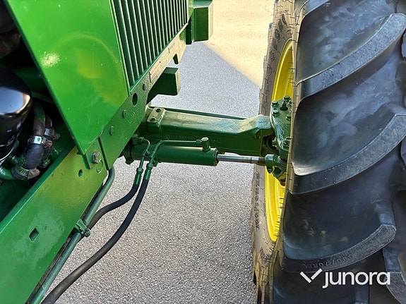 Traktor - John Deere, 3140 MFWD, 4WD 17 of 30