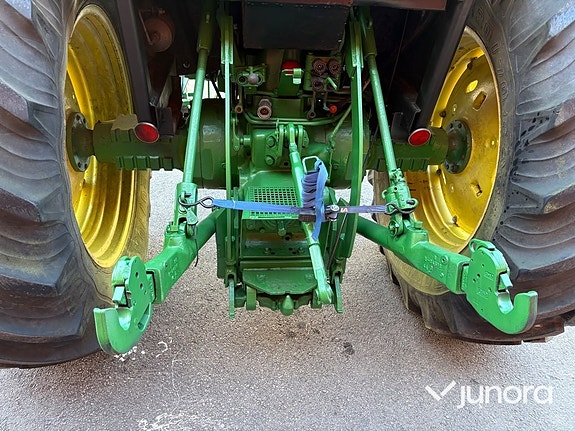 Traktor - John Deere, 3140 MFWD, 4WD 24 of 30