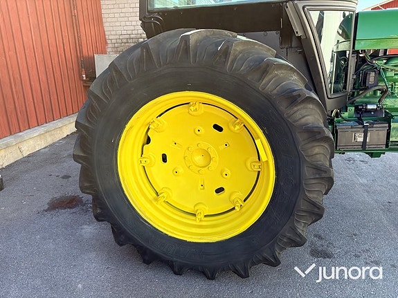 Traktor - John Deere, 3140 MFWD, 4WD 12 of 30
