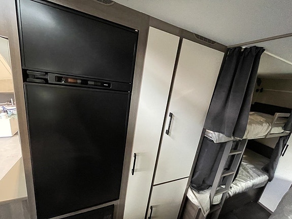 Kabe Estate 560 GLE KS B14 / Barnkammare / ALDE / Micro / 18 of 27