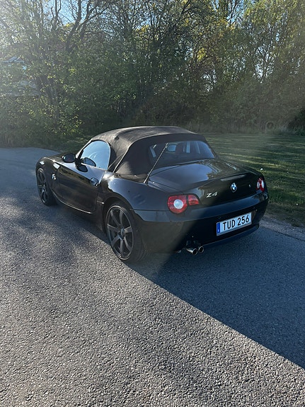 BMW Z4 4 of 5