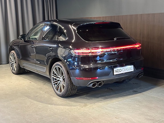Porsche Macan S 3 of 23