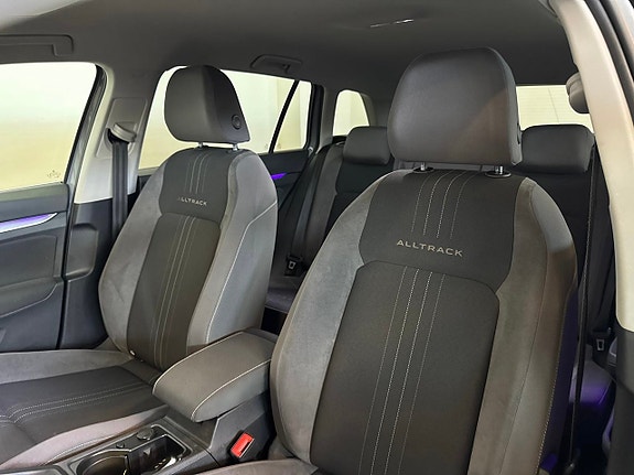 Volkswagen Golf Alltrack 13 of 26