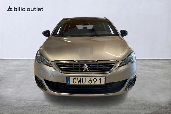 Peugeot 308 SW 2 of 28