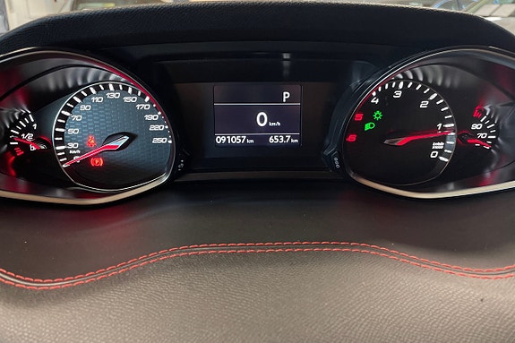 Peugeot 308 SW 13 of 28