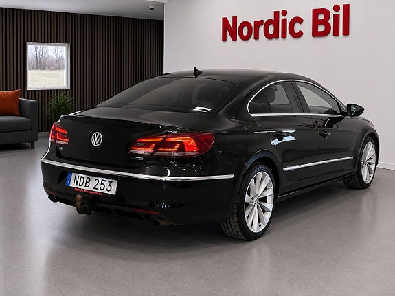 Volkswagen CC 3 of 5