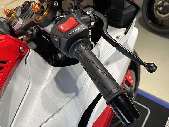 Yamaha YZF-R7 70th Anniversary / NU: 124 900kr! 8 of 16