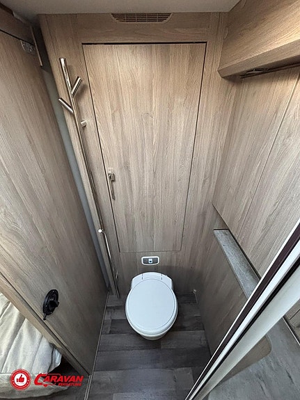 Kabe ROYAL 630 E2-TDL KS / Mover / AC / Luftmarkis* 18 of 27
