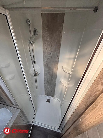 Kabe ROYAL 630 E2-TDL KS / Mover / AC / Luftmarkis* 17 of 27