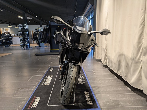 Yamaha YZF-R7 Tech Black /  Omg lev! 15 of 18
