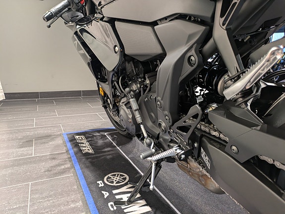 Yamaha YZF-R7 Tech Black /  Omg lev! 6 of 18