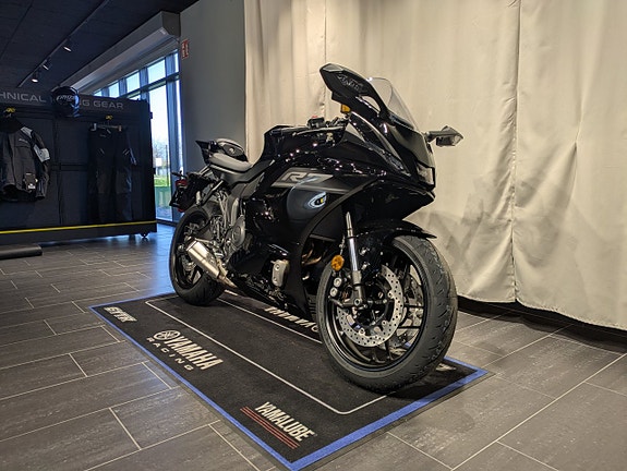 Yamaha YZF-R7 Tech Black /  Omg lev! 14 of 18