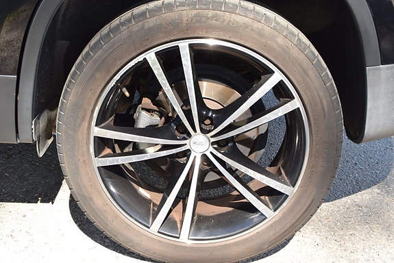 Volkswagen Tiguan 21 of 21