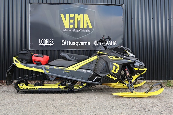 Lynx BOONDOCKER RE 3700 850 E-TEC -20