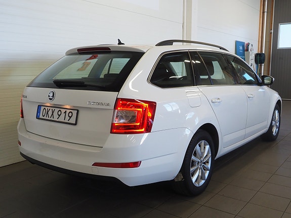 Skoda Octavia 6 of 24