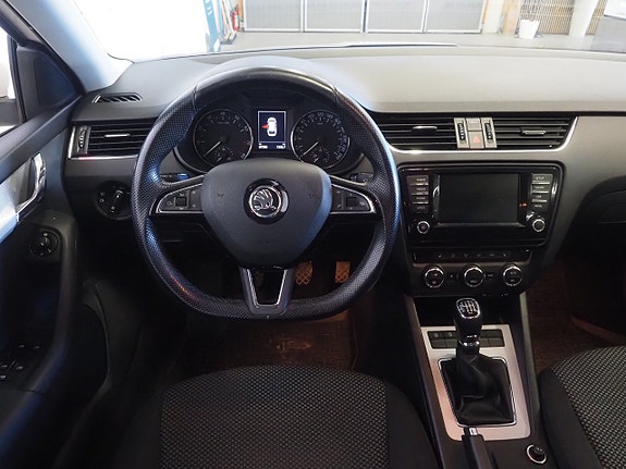Skoda Octavia 13 of 24