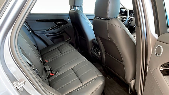 Land Rover Range Rover Evoque 5 of 5