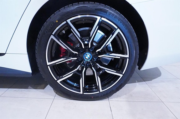 BMW i4 8 of 15