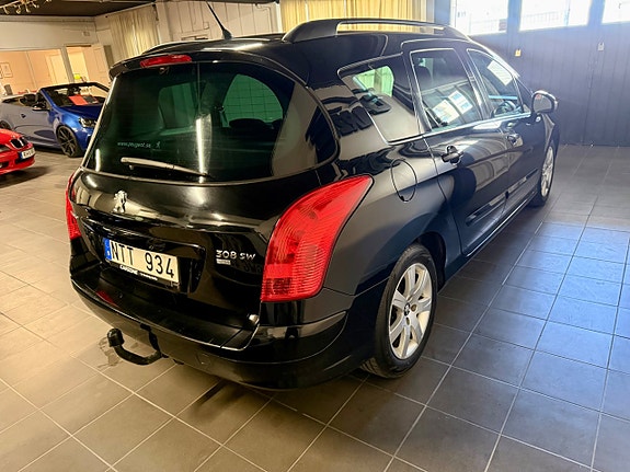 Peugeot 308 SW 5 of 5