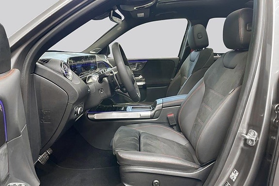 Mercedes-Benz GLB35 8 of 17