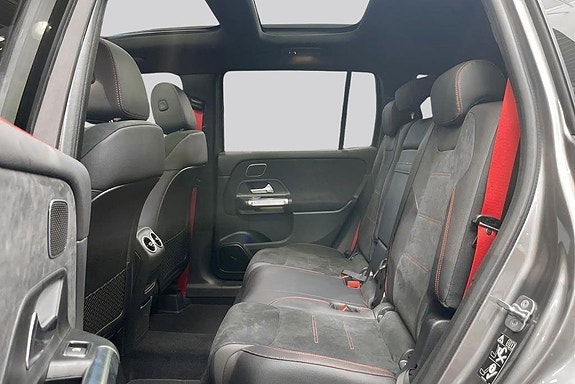 Mercedes-Benz GLB35 9 of 17