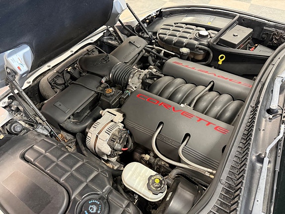 Chevrolet Corvette 17 of 18
