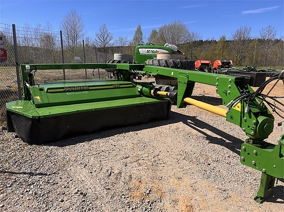 John Deere 1365 SLÅTTERKROSS