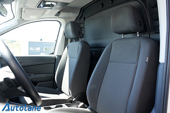 Volkswagen Caddy Maxi 13 of 18
