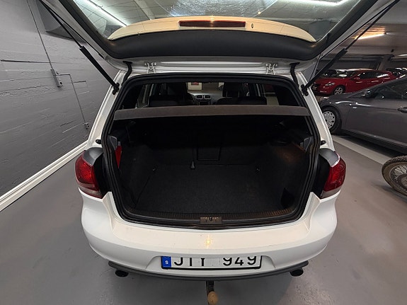 Volkswagen Golf VI 8 of 16