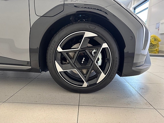 Kia EV4 15 of 22