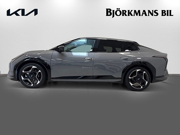 Kia EV4 4 of 5