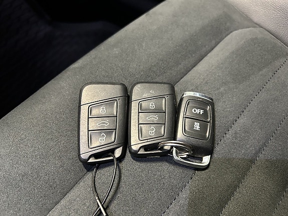 Volkswagen Passat 21 of 27