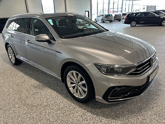 Volkswagen Passat 5 of 5