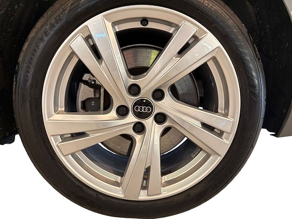 Audi A5 10 of 18