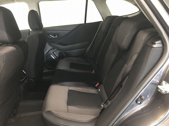 Subaru Outback 6 of 9