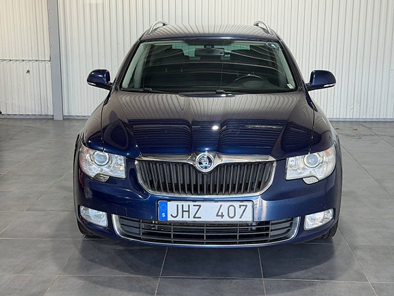 Skoda Superb 4 of 5