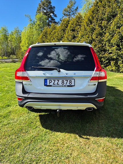 Volvo XC70 4 of 5