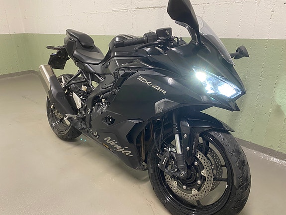 Kawasaki NINJA ZX-4R 10 of 13