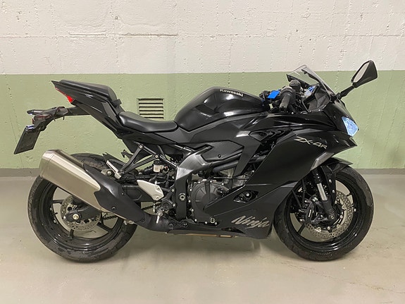 Kawasaki NINJA ZX-4R 4 of 13